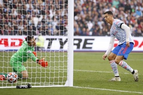 De Gea cản phạt đền phút bù giờ, Man Utd thắng kịch tính West Ham
