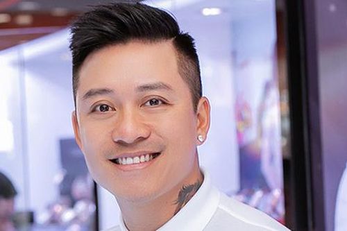 Bị móc mỉa nghệ sĩ không nhờ Tổ nghề mà nhờ khán giả, Tuấn Hưng lớn tiếng đáp căng rồi thẳng tay làm điều này?