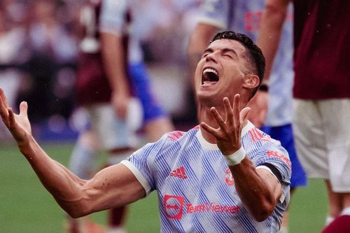 3 lần đòi phạt đền bất thành của Ronaldo