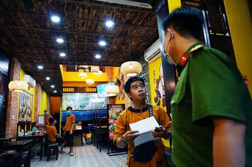 Dịch vụ ăn uống tại TP.HCM mở lại cần đáp ứng tiêu chí nào?
