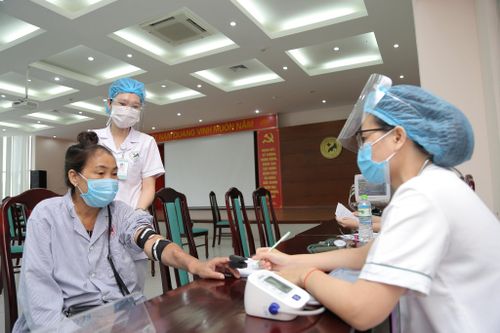 Hà Nội: Cơ sở y tế không được từ chối bệnh nhân đi từ vùng dịch đến khám