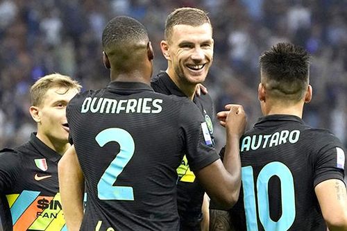 Inter thắng '6 sao': Tuyệt vời 'cơn lốc' Dumfries