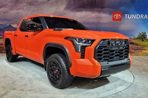 Bán tải 'khủng long' Toyota Tundra 2022 có gì để đấu Ford F-150?
