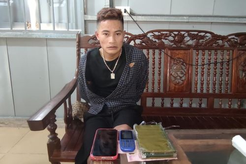 Giấu ma túy trong hộp mỳ tôm, đối tượng lao xe vào tổ công tác hòng thoát thân