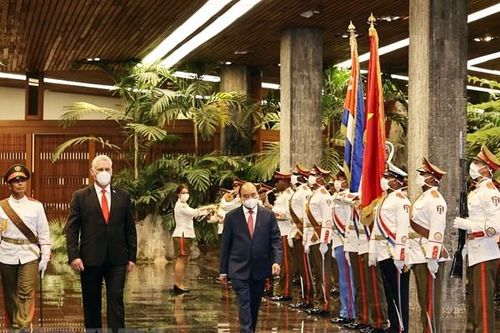 Chủ tịch Cuba chủ trì lễ đón, hội đàm với Chủ tịch nước Nguyễn Xuân Phúc