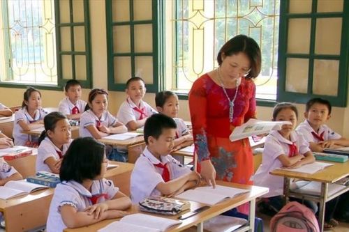 Hà Nội: Sẽ cân nhắc để học sinh trở lại trường vào đầu tháng 11