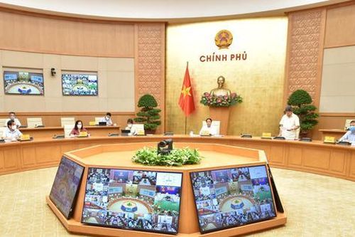 Chính phủ sẽ sát cánh cùng địa phương, doanh nghiệp phục hồi sản xuất