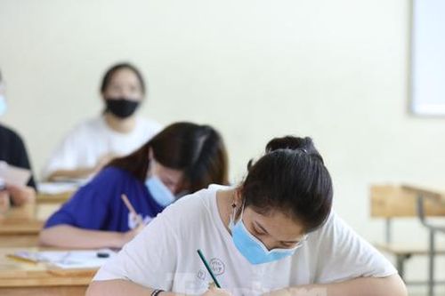 Có bao nhiêu thí sinh 29,5 điểm không đỗ đại học đợt 1?