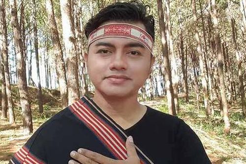 Ca sĩ Y Jang Tuyn - chàng 'Đam San' của núi rừng Tây Nguyên ra đi vì COVID-19
