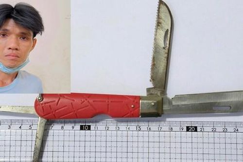Bị dừng xe kiểm tra, đối tượng ma túy rút dao tấn công khiến cảnh sát bị thương