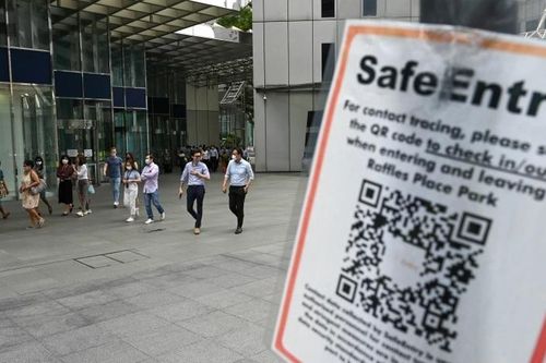 Singapore 'đốt đuốc dò đường' khi sống chung với COVID-19