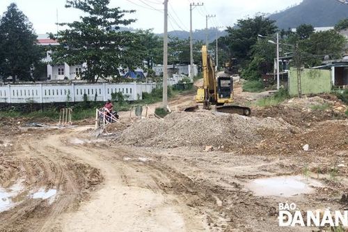 Nguy cơ sạt lở đất ở vùng đồi núi