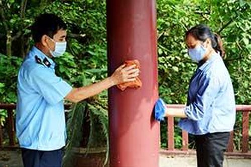Thành phố Lạng Sơn: Đồng bộ giải pháp ngăn chặn hành vi viết, vẽ lên di tíchTin khácĐể mọi trẻ em đều vui Tết Trung thuAn toàn thực phẩm Tết Trung thu: Kiểm soát chặt, tuyên truyền mạnh