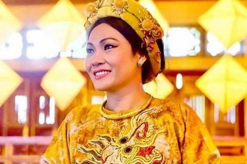 Showbiz Việt ồn ào sao kê tiền từ thiện, dân mạng lại xôn xao phát ngôn: 'Cứ ngay sẽ may' của Phương Thanh