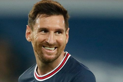 Messi gặp vấn đề ở đầu gối trước khi bị thay ra