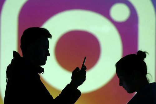 Facebook bao che Instagram