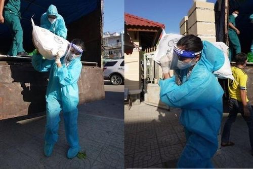 Vác bao 50kg làm từ thiện, H'Hen Niê được phong 'Hoa hậu quốc dân'