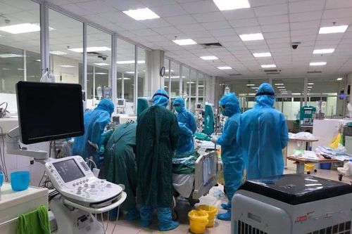 TP Hồ Chí Minh: Giảm dần khu cách ly tập trung, hướng đến sống chung với Covid-19