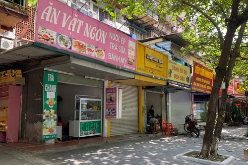 Cuộc sống dần trở lại bình thường mới tại 'vùng đỏ' Thanh Xuân