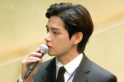 'Đặc phái viên' V BTS hot nhất đêm qua, tổng tài phim Hàn còn thua xa