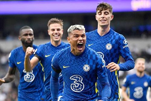 Chelsea, cỗ máy không điểm yếu