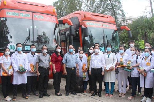 Vừa 'xanh hóa' toàn tỉnh, 'chiến sĩ áo trắng quê hương Đồng Khởi' lập tức lên đường hỗ trợ TPHCM