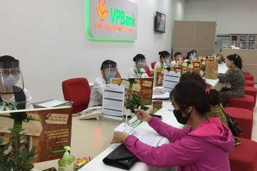 Vì sao các ngân hàng đồng loạt bán công ty tài chính cho đối tác ngoại?