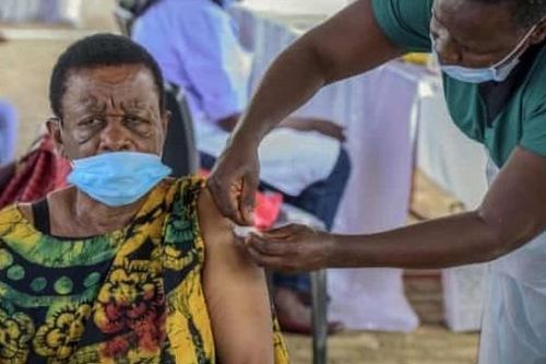 Bệnh nhân Covid-19 ở châu Phi: 216 ngày, virus đột biến 30 lần