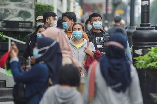 Indonesia điều chỉnh các biện pháp hạn chế, Vatican yêu cầu 'thẻ xanh'