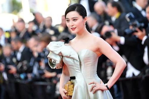 Trung Quốc lên kế hoạch siết thuế đối với những nghệ sĩ giàu có nhất