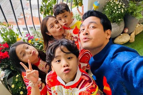 MC Phan Anh kể chuyện tuổi thơ cơ cực, từng đi lượm ve chai để có tiền làm đèn Trung thu