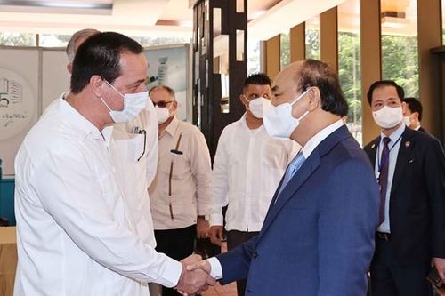Việt Nam-Cuba hợp tác nghiên cứu, chuyển giao sản xuất dược phẩm