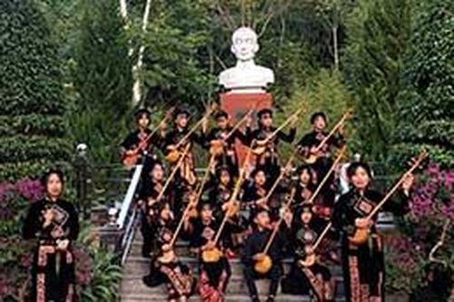 Trường THPT Lương Văn Tri: Đẩy mạnh trong học tập và làm theo gương BácTin khácĐể mọi trẻ em đều vui Tết Trung thuAn toàn thực phẩm Tết Trung thu: Kiểm soát chặt, tuyên truyền mạnh