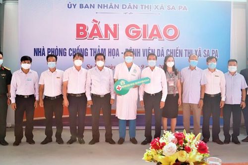 Bàn giao nhà phòng, chống thảm họa cho Bệnh viện Đa khoa thị xã Sa Pa