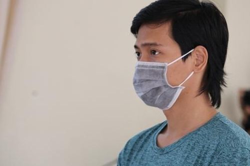 Nửa đêm vượt rào thăm bạn gái, chống người thi hành công vụ, lãnh án tù