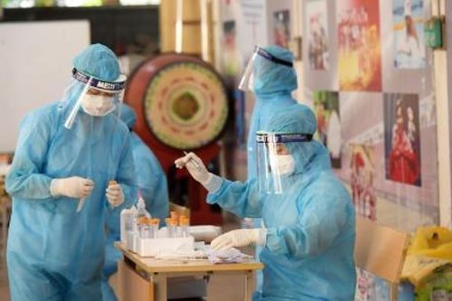 Hà Nội: 13 người nhiễm SARS-CoV-2 trong ngày 21/9