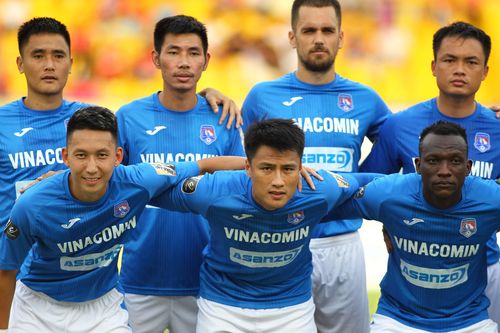 Nhà môi giới: 'FIFA và VFF có thể bảo vệ cầu thủ Quảng Ninh'