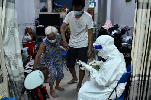 TP.HCM lập tổ chăm sóc người mắc Covid-19 tại cộng đồng
