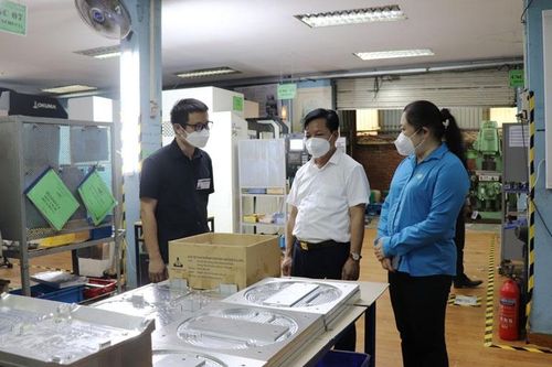'Vùng xanh doanh nghiệp': Đảm bảo an toàn sản xuất và phòng dịch