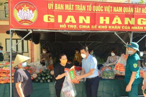 Gần 1.200 tỷ đồng đã được Thành phố Hà Nội hỗ trợ cho người dân bị ảnh hưởng Covid-19