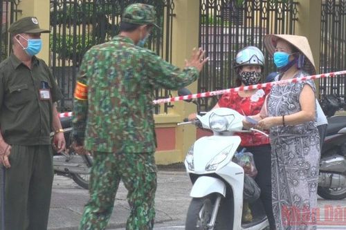 Phát hiện thêm 23 ca dương tính, Hà Nam lập 29 chốt kiểm soát
