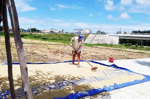 Chấn chỉnh hoạt động các chốt kiểm dịch, giãn cách