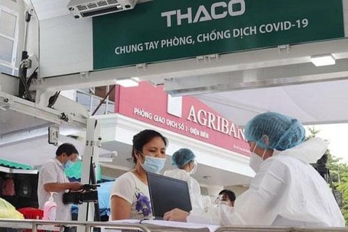 Điện Biên lấy mẫu xét nghiệm Covid-19 bằng xe chuyên dụng