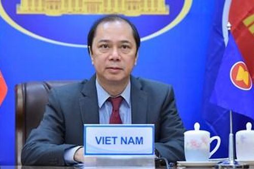 Việt Nam tham dự Hội nghị tham vấn chung ASEAN