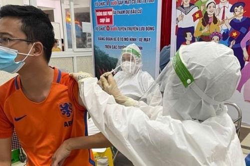 Trưa 22/9, Hà Nội thêm 5 ca mắc Covid-19, có 1 trường hợp tại cộng đồng