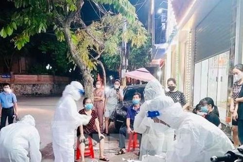 Hà Nam mở rộng phong tỏa, 'thần tốc' xét nghiệm toàn thành phố Phủ Lý trong 3 ngày