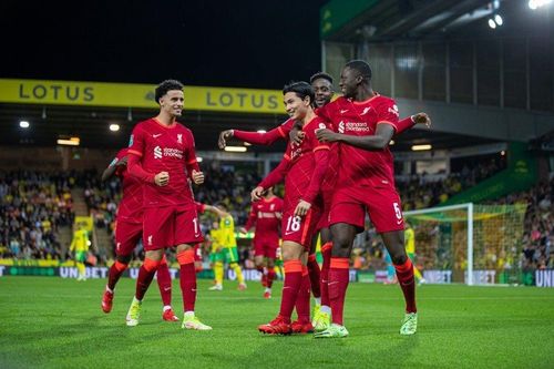 Tuyển thủ Nhật Bản giúp Liverpool bắn hạ 'Chim hoàng yến'