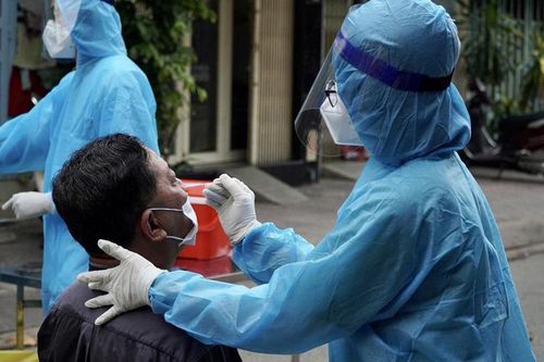 Anh thợ sơn là F0 giúp vợ bầu 'đánh bại' Covid-19 với 12 ngày điều trị tại nhà