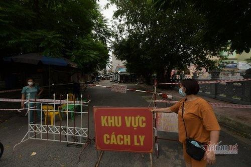 Phong tỏa khu vực có hai người dương tính SARS-CoV-2 ở Hà Nội