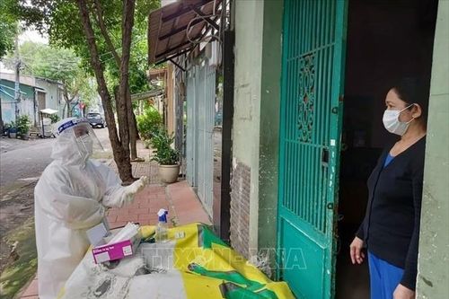 TP Hồ Chí Minh lập tổ chăm sóc người mắc COVID-19 tại cộng đồng